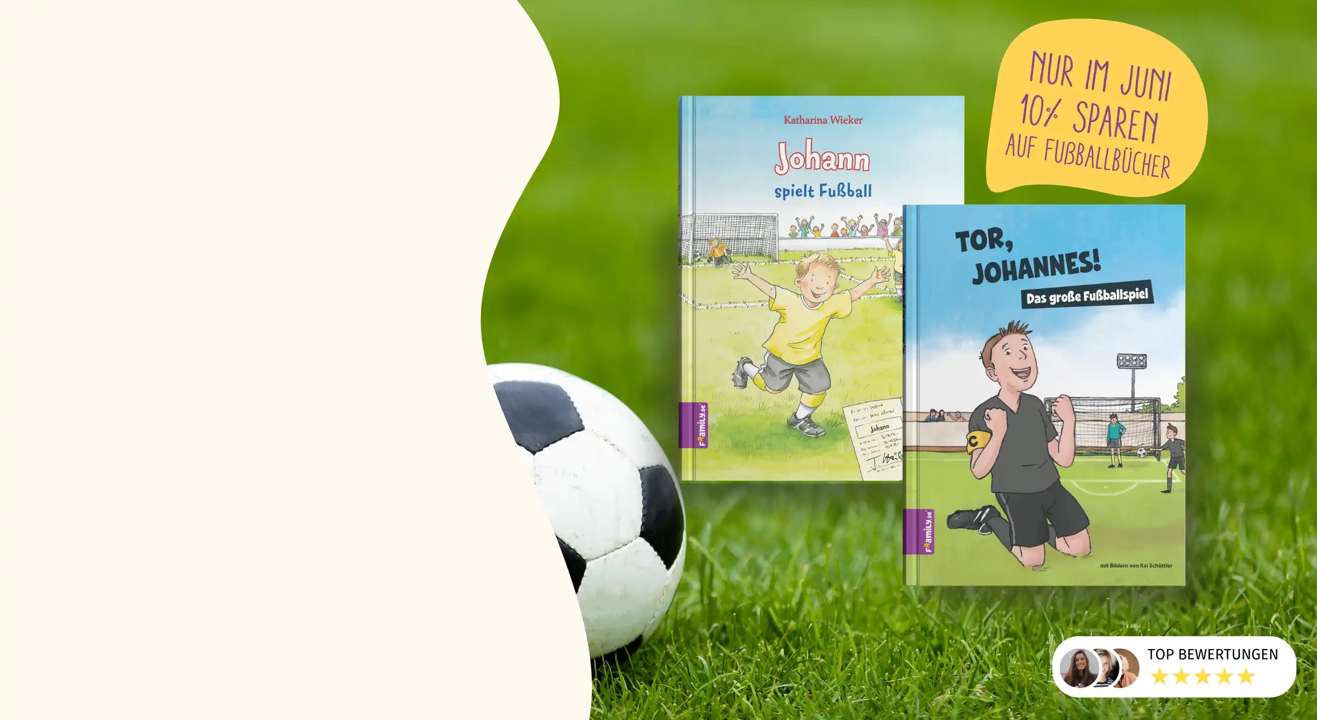 Personalisiere Fußballbücher von Framily im Juni 10% reduziert. Das Bild zeigt die beiden Cover der Bücher und einen Fußball auf der Wiese